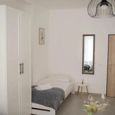 Apartamento Rezidence Kbely - Free Parking Praga
