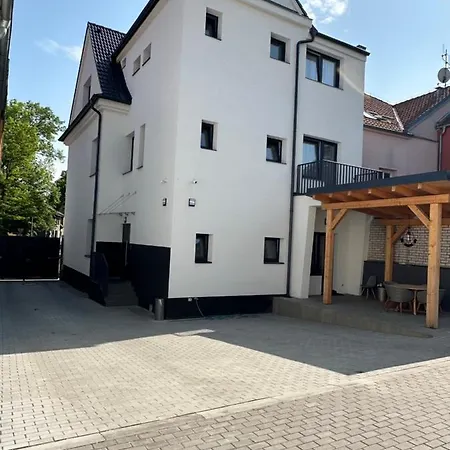 Rezidence Kbely - Free Parking Apartment