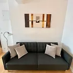 Rezidence Kbely - Free Parking Apartment *